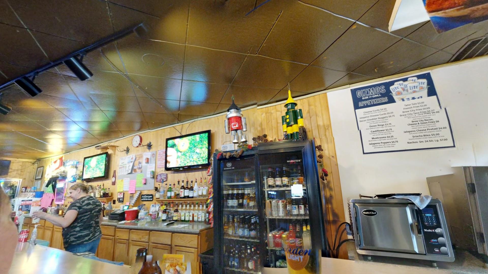 Gizmo's Bar and Grill